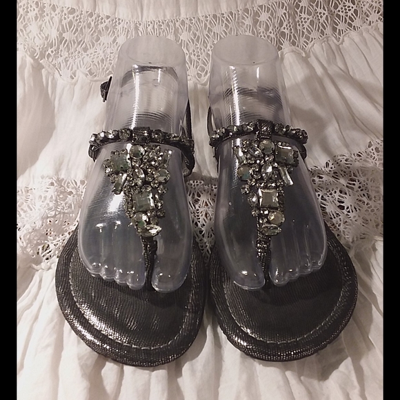 Arturo Chiang Black Silver Shimmer Jewel Sandals Flats Shoes Size 8.5 - Picture 1 of 5